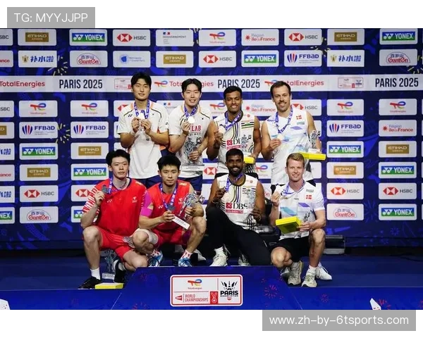 羽毛球男单领奖