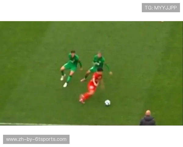 足球训练中的假动作与摆脱防守技巧